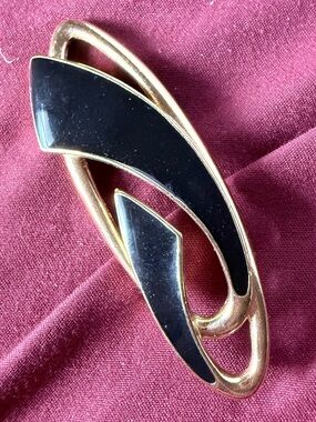 Vintage Gold and Black Trifari Enamel Brooch - Women Jewelry